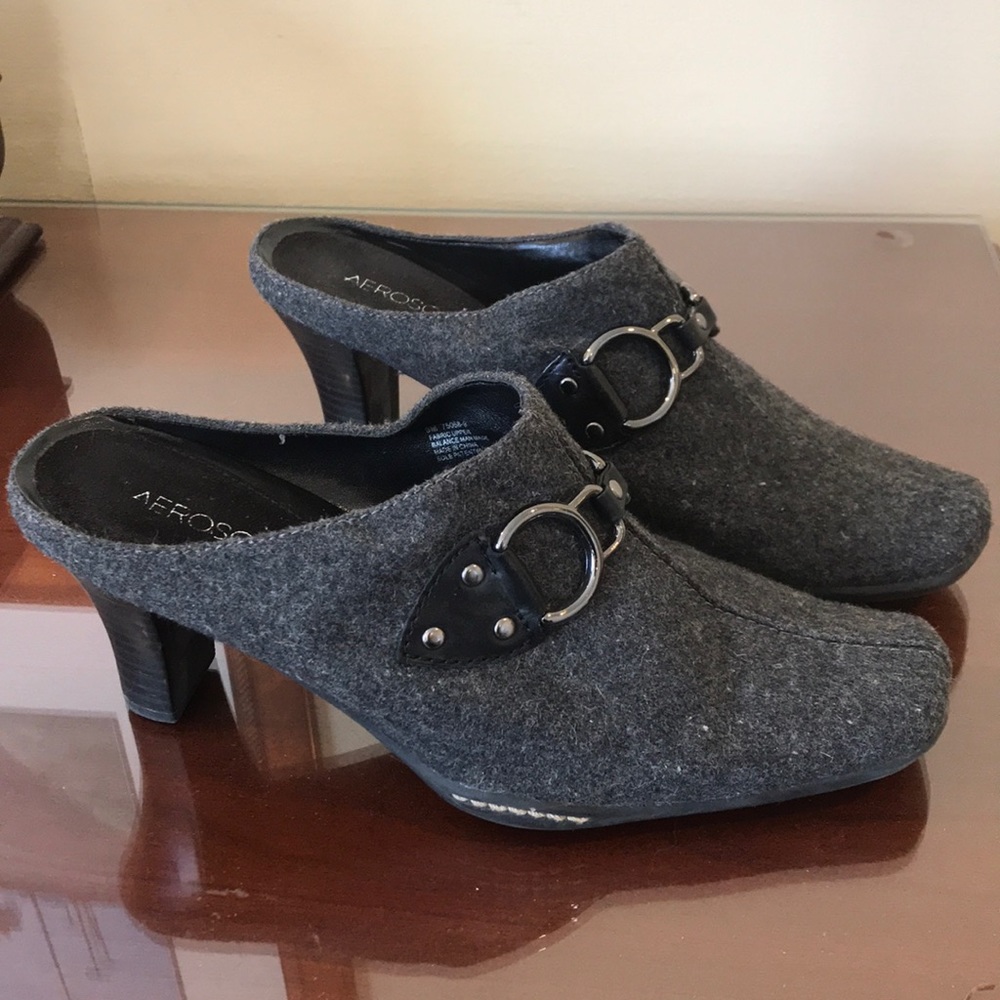 Clogs